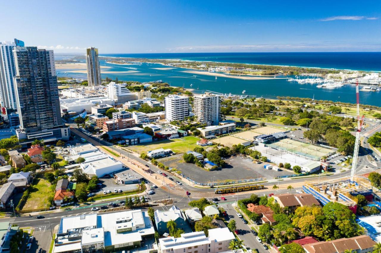 Aquarius Gold Coast Hostel Exterior photo